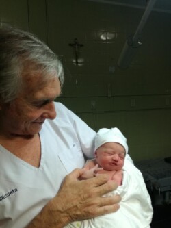 Dr. Osvaldo Azpilicueta y sus pacientes